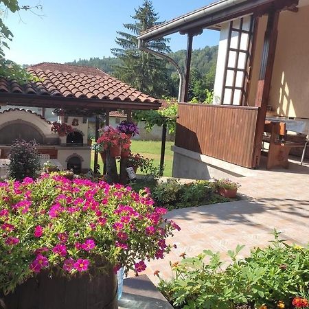 Къща Поколения Tryavna Exterior foto